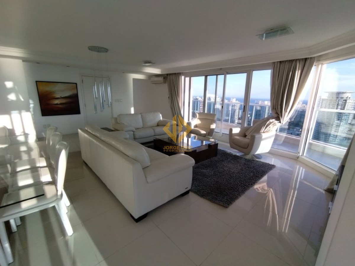 Aidy Grill - GoPunta - Portal Inmobiliario de Punta del Este - Maldonado