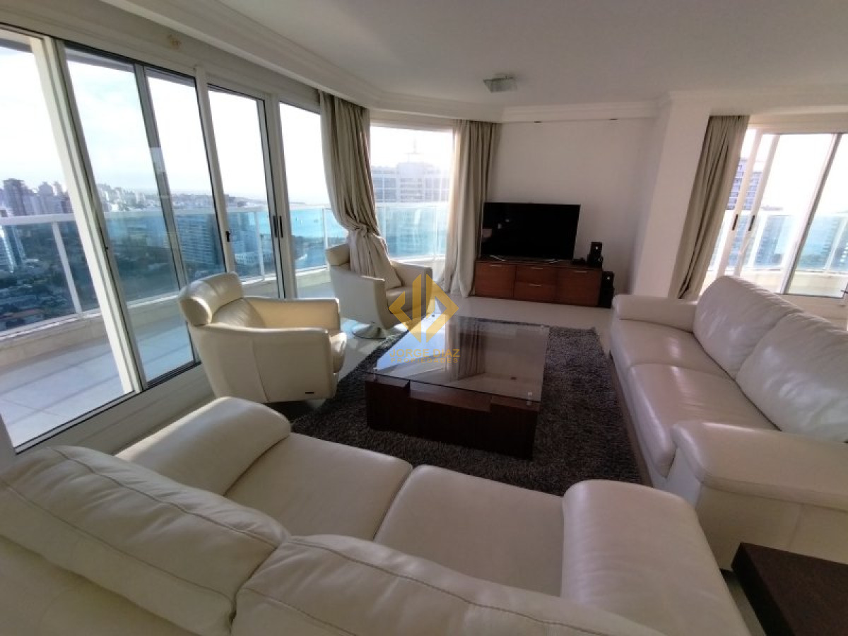 Aidy Grill - GoPunta - Portal Inmobiliario de Punta del Este - Maldonado