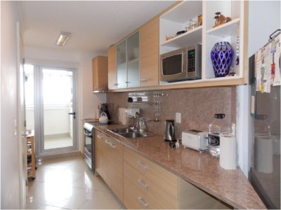 Apartamento en Roosevelt, 3 dormitorios *