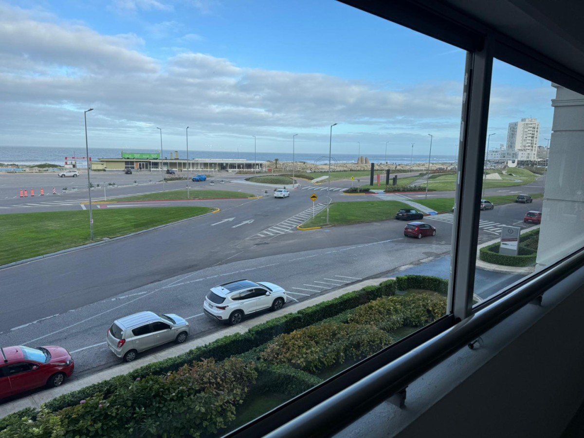 Increible apartamento ubicado en una excelente zona en la Tore uno del Imperiale