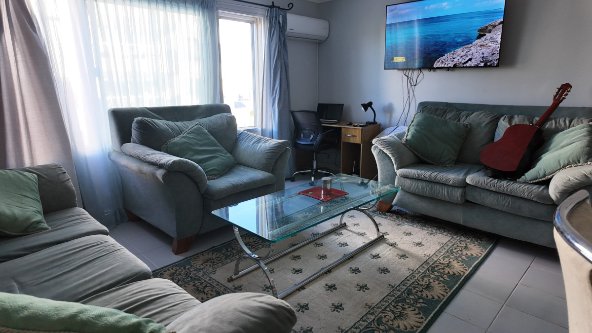 Alquiler anual Pinares parada 37 