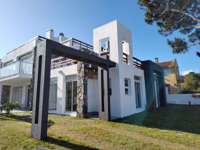Colina de Manantiales