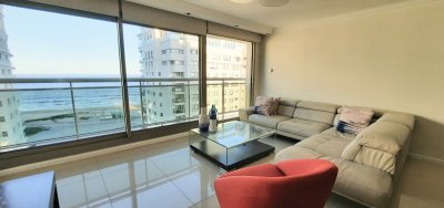 IMPORTANTE DEPARTAMENTO DE 3 DORMITORIOS EN SUITE EN EDIFICIO DE CATEGORIA