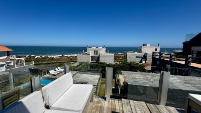 ALQUILER HERMOSO TRIPLEX CON VISTA AL MAR EN LA BARRA