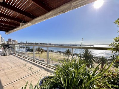 FRENTE AL PUERTO DE PUNTA DEL ESTE, DEPARTAMENTO PENTHOUSE DUPLEX EN ALQUILER