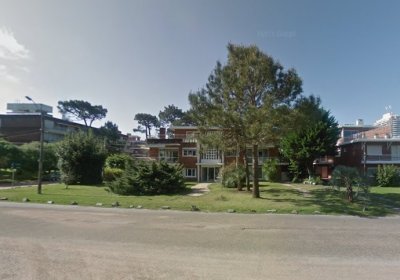 HERMOSO APARTAMENTO 2 DORMITORIOS EN AIDY GRILL A METROS DEL MAR 