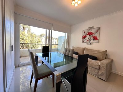 IMPECABLE MONOAMBIENTE EN SOLANAS