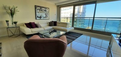 EXCLUSIVO DEPARTAMENTO DE 3 DORMITORIOS EN SUITE EN EDIFICIO DE CATEGORIA