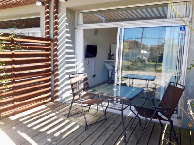 APARTAMENTO DE UN DORMITORIO EN MANANTIALES