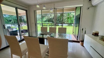 VENTA Y ALQUILER APARTAMENTO DE 2 DORMITORIOS A UNA CUADRA DEL MAR 