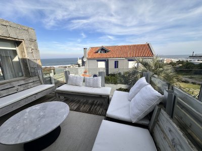 VENTA DE  APARTAMENTO 4 DORMITORIOS EN MONTOYA LA BARRA
