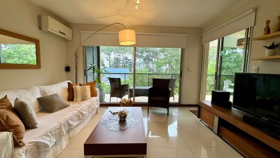 HERMOSO PENTHOUSE 2 DORMITORIOS CON JACUZZI A 100 MTS DE PLAYA BRAVA