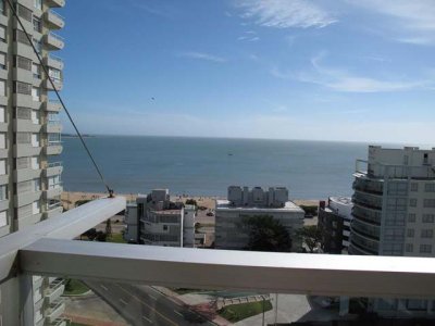 DEPARTAMENTO DE 3 DORMITORIOS CON VISTA AL MAR