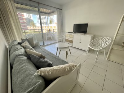 VENTA Y ALQUILER DEPARTAMENTO EN PUNTA DEL ESTE 1 DORMITORIO CON PISCINA
