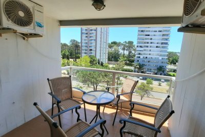 DEPARTAMENTO DE 3 DORMITORIOS CON BALCON 