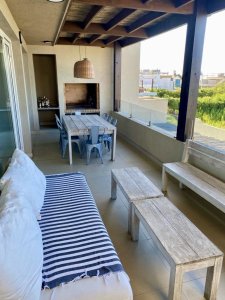 IMPONENTE APARTAMENTO A 50 METROS DEL MAR EN LA BARRA
