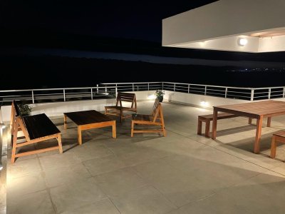 ESPECTACULAR PENTHOUSE A 50 METROS DEL MAR EN LA BARRA