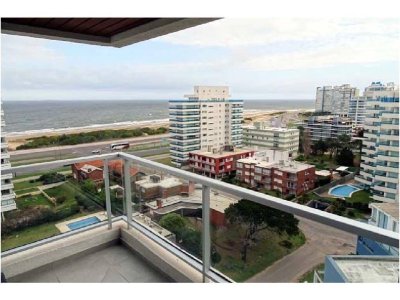 EXCLUSIVO DEPARTAMENTO DE 2 DORMITORIOS CON TERRAZA, PARRILLERO Y JACUZZI PROPIOS