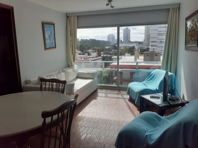 APARTAMENTO EN VENTA FRENTE AL MAR 
