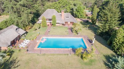 ALQUILER DE HERMOSA RESIDENCIA EN EL GOLF