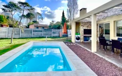 HERMOSA CASA DE 3 DORMS Y PISCINA EN INMEJORABLE UBICACIÓN DEL LA PUNTA