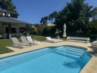 Casa en alquiler, piscina climatizada