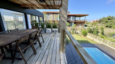 ESPECTACULAR CASA EN MONTOYA CON PISCINA Y VISTA AL MAR 