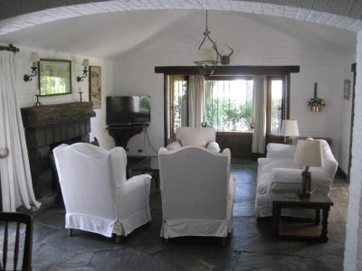 CHALET DE 5 DORMITORIOS EN PARADA 6 DE LA MANSA