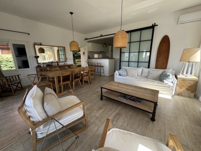 Casa en alquiler en Montoya, La Barra, 4 dormitorios 
