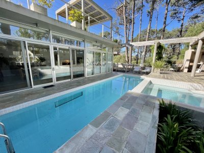 Casa en venta y alquiler en Montoya