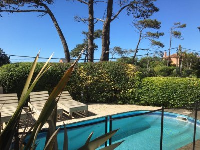 Casa en alquiler y venta en Montoya, 5 dormitorios, piscina