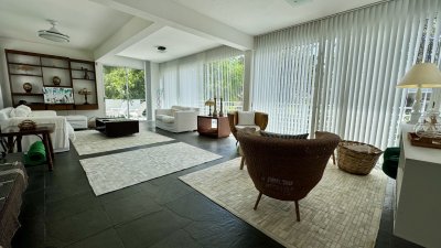 HERMOSA CASA DE 4 DORMITORIOS A METROS DE PLAYA MONTOYA 