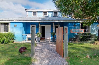 CASA CON PISCINA EN LA BARRA A 4 CUADRAS DEL MAR