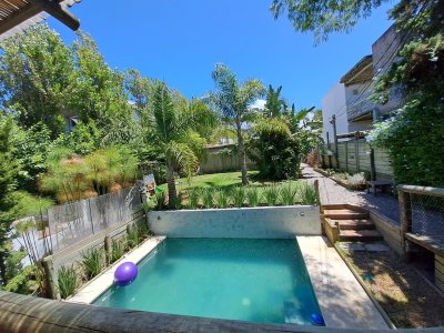 Casa en venta en Montoya