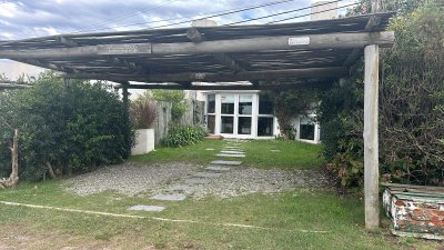 ALQUILER DE CASA EN LA BARRA A PASOS DEL MAR