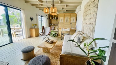 HERMOSA CASA A METROS DE LA LAGUNA DE JOSE IGNACIO
