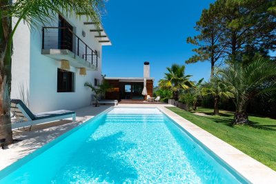 Casa en La Barra con piscina climatizada en alquiler