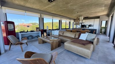CASA A ESTRENAR EN SANTA MONICA FRENTE A LA PLAYA