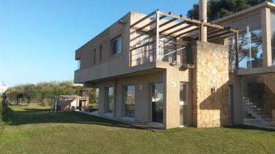 ALQUILER MODERNA CASA RINCON DEL INDIO 3 DORM Y PISCINA