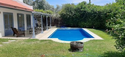 Casa en La Barra con piscina