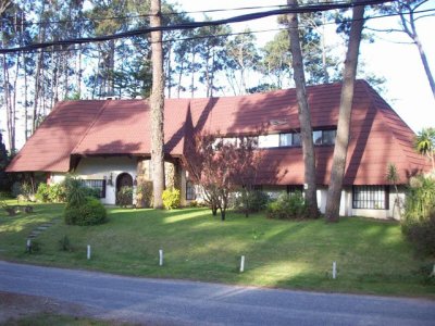 Casa de 4 dormitorios con piscina en San Rafael