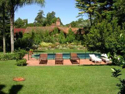 ALQUILER CASA DE 6 DORMITORIOS CON PISCINA 