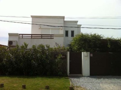 CASA EN LA BARRA, 4 DORMITORIOS, 3 BAÑOS, CERCA DEL MAR
