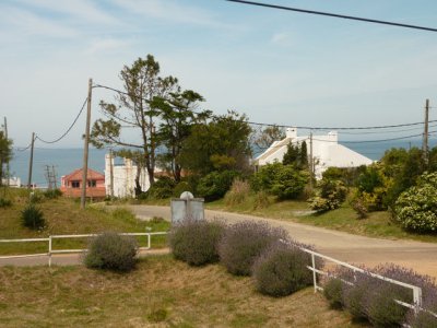 VENTA Y ALQUILER DE GRAN CASA EN EL CORAZON DE LA BARRA