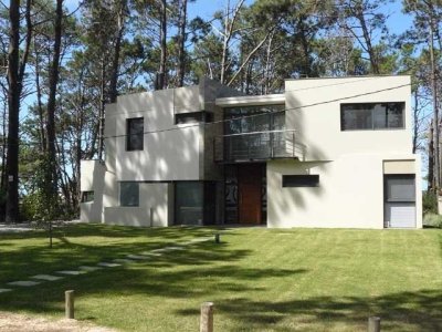 Casa en Montoya, 3 dormitorios *