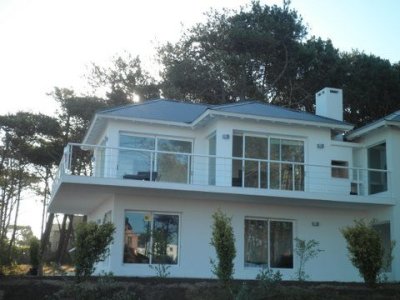 HERMOSA CASA EN MONTOYA CON PISCINA Y VISTA AL MAR 