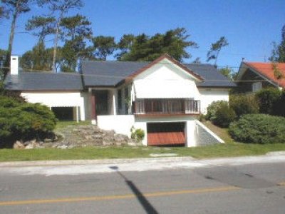 CASA DE 3 DORMITORIOS EN LA MANSA