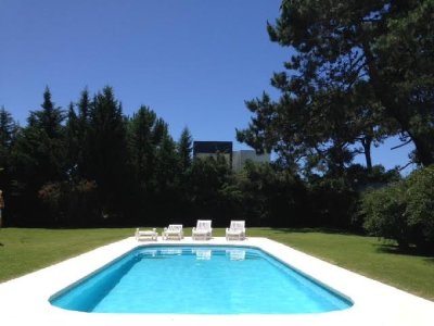 Casa en alquiler, Rincón del Indio con Piscina