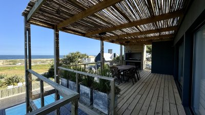 ESPECTACULAR CASA EN MONTOYA CON PISCINA Y VISTA AL MAR 