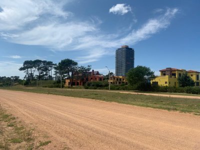 OPORTUNIDAD DE INVERSIÓN, VENTA DE TERRENO EN RINCON DEL INDIO